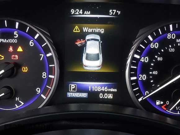 2014 Infiniti Q50 with VIN JN1BV7AP5EM688434, listed as a IAAI auction lot 41548512 with 110,846 mi miles. Bid and sale history available at carsss.com. Image 7.