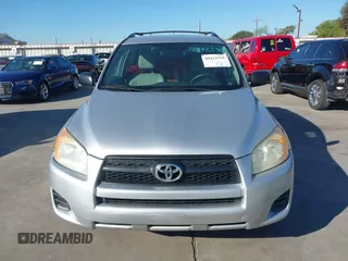 2010 Toyota RAV4 z VIN 2T3ZF4DVXAW038075, wystawiony jako IAAI lot #40422528 z przebiegiem 186 150 mil mil oraz . Historia ofert i sprzedaży dostępna na DreamBid. Obrazek 13.