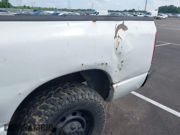 2005 Dodge 2500 SLT z VIN 3D7KR28C55G740676, wystawiony jako IAAI lot #42430112 z przebiegiem Nie podano mil oraz . Historia ofert i sprzedaży dostępna na DreamBid. Obrazek 6.