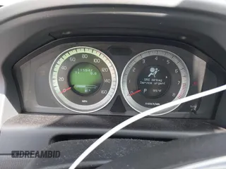 2013 Volvo XC60 T6 с VIN YV4902DZXD2445302, выставлен на аукционе IAAI как лот 42145755 с пробегом 115 547 миль миль и . История ставок и продаж доступна на DreamBid. Изображение 7.