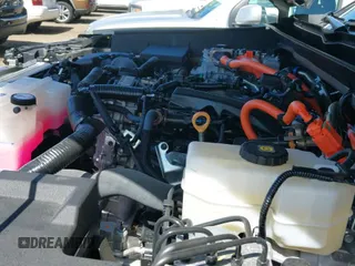 2024 Toyota Tacoma TRD Sport Hybrid with VIN 3TYLC5LN1RT015338, listed as a IAAI auction lot 43037449 with 3,967 mi miles and . Bid and sale history available at DreamBid. Image 19.