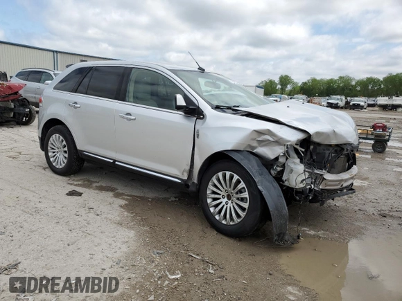 2011 Lincoln MKX z VIN 2LMDJ8JK6BBJ08962, wystawiony jako Copart lot #54329225 z przebiegiem 183 883 mil mil oraz Szkoda całkowita • Salvage title. Historia ofert i sprzedaży dostępna na DreamBid. Obrazek 4.