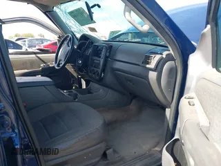 2004 Ford Explorer XLS z VIN 1FMZU62K04ZB07737, wystawiony jako IAAI lot #41473144 z przebiegiem 177 584 mil mil oraz . Historia ofert i sprzedaży dostępna na DreamBid. Obrazek 5.