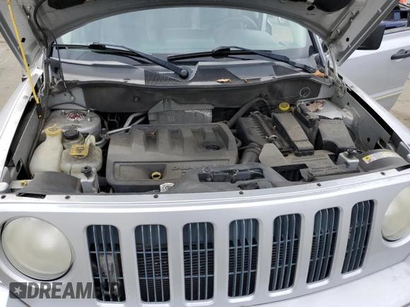 2008 Jeep Patriot Limited with VIN 1J8FT48W28D700911, listed as a Copart auction lot 47452615 with 152,602 mi miles and Salvage Title. Bid and sale history available at DreamBid. Image 12.