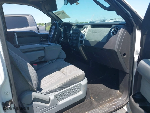 2013 Ford F-150 XL with VIN 1FTEW1CM7DFC06198, listed as a IAAI auction lot 41979746 with 197,674 mi miles. Bid and sale history available at carsss.com. Image 5.