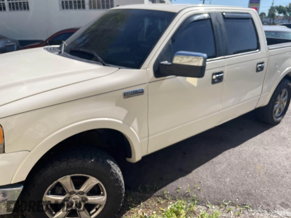 2007 Ford F-150 XLT with VIN 1FTPW12V87FB35617, listed as a IAAI auction lot 41970910 with 244,784 mi miles. Bid and sale history available at carsss.com. Image 2.