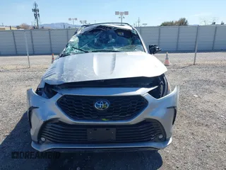 2022 Toyota Highlander XSE with VIN 5TDJZRAH8NS112035, listed as a IAAI auction lot 41840559 with 19,647 mi miles and . Bid and sale history available at DreamBid. Image 6.