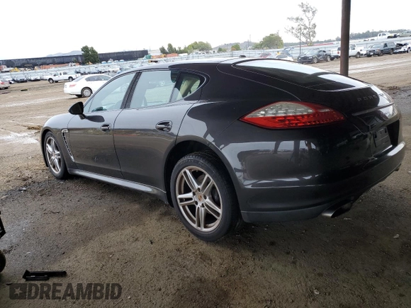 2013 Porsche Panamera с VIN WP0AA2A7XDL015781, выставлен на аукционе Copart как лот 84434804 с пробегом Не указан миль и Списание • Salvage title. История ставок и продаж доступна на DreamBid. Изображение 2.