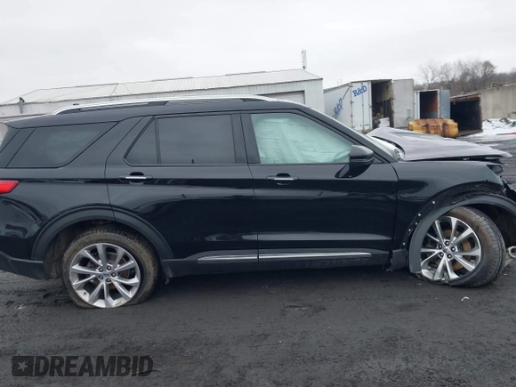 2021 Ford Explorer Platinum with VIN 1FM5K8HCXMGC37214, listed as a IAAI auction lot 41561136 with 51,812 mi miles. Bid and sale history available at carsss.com. Image 13.