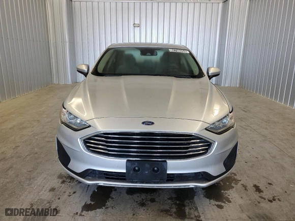 2019 Ford Fusion SE with VIN 3FA6P0HD7KR203389, listed as a Copart auction lot 82760204 with 85,744 mi miles and Clean Title. Bid and sale history available at carsss.com. Image 5.
