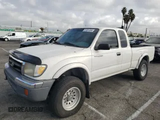 1999 Toyota Tacoma PreRunner with VIN 4TASM92NXXZ476400, listed as a Copart auction lot 81001204 with 280,797 mi miles and Salvage title. Bid and sale history available at DreamBid. Image 1.