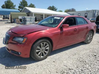 2014 Chrysler 300 S z VIN 2C3CCAGG1EH273551, wystawiony jako Copart lot #52406725 z przebiegiem 160 213 mil mil oraz Czysty tytuł • Clean title. Historia ofert i sprzedaży dostępna na DreamBid. Obrazek 1.