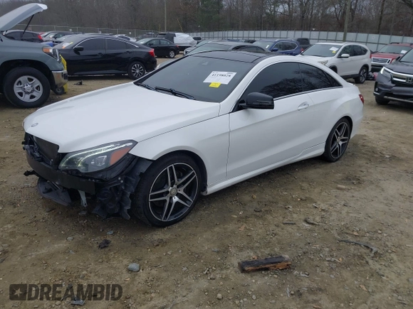 2016 Mercedes-Benz E-Class E 400 with VIN WDDKJ6HB0GF344004, listed as a IAAI auction lot 41198028 with 81,582 mi miles. Bid and sale history available at carsss.com. Image 19.