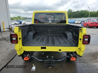 2024 Jeep Gladiator Mojave X with VIN 1C6JJTEG8RL104585, listed as a Copart auction lot 54528735 with 7,528 mi miles and Salvage title. Bid and sale history available at DreamBid. Image 6.