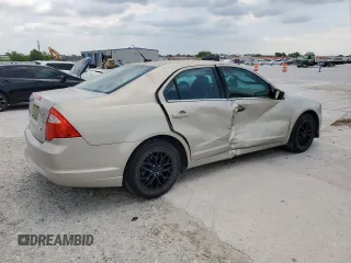 2010 Ford Fusion SE z VIN 3FAHP0HA7AR355587, wystawiony jako Copart lot #53390305 z przebiegiem 160 598 mil mil oraz Czysty tytuł • Clean title. Historia ofert i sprzedaży dostępna na DreamBid. Obrazek 3.