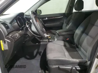 2011 Kia Sorento LX with VIN 5XYKT4A1XBG059116, listed as a Copart auction lot 89191375 with 136,810 mi miles and Salvage Title. Bid and sale history available at carsss.com. Image 7.