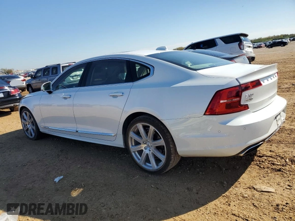 2020 Volvo S90 Inscription with VIN LVYA22MLXLP174001, listed as a Copart auction lot 84038564 with 33,215 mi miles and Clean Title. Bid and sale history available at carsss.com. Image 2.