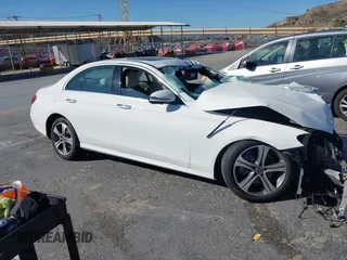 2019 Mercedes-Benz E 300 with VIN WDDZF4JB8KA505980, listed as a IAAI auction lot 41611693 with Not Provided miles and . Bid and sale history available at DreamBid. Image 1.
