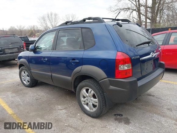 2006 Hyundai Tucson GLS with VIN KM8JN12D26U294624, listed as a IAAI auction lot 41853785 with 217,113 mi miles. Bid and sale history available at carsss.com. Image 3.