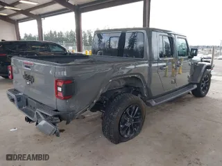 2022 Jeep Gladiator Overland with VIN 1C6HJTFG2NL114648, listed as a IAAI auction lot 41710064 with 62,453 mi miles. Bid and sale history available at carsss.com. Image 4.