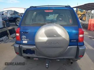 2005 Toyota RAV4 with VIN JTEHD20V250039478, listed as a IAAI auction lot 41357896 with 186,008 mi miles. Bid and sale history available at carsss.com. Image 17.
