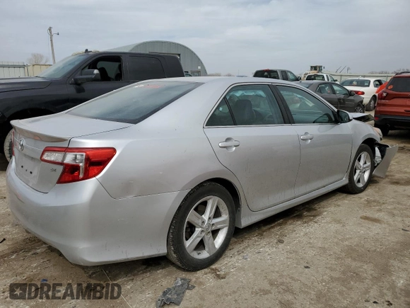 2014 Toyota Camry L with VIN 4T1BF1FK2EU836474, listed as a Copart auction lot 49423395 with 135,809 mi miles and Salvage Title. Bid and sale history available at carsss.com. Image 3.