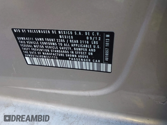 2013 Volkswagen Jetta SE with VIN 3VWDX7AJ6DM231773, listed as a IAAI auction lot 41388069 with 143,266 mi miles and . Bid and sale history available at DreamBid. Image 9.