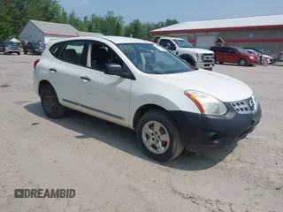 2011 Nissan Rogue SV z VIN JN8AS5MV0BW256922, wystawiony jako IAAI lot #42466740 z przebiegiem 201 548 mil mil oraz . Historia ofert i sprzedaży dostępna na DreamBid. Obrazek 1.
