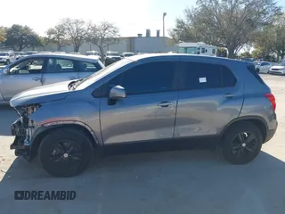 2020 Chevrolet Trax LS z VIN 3GNCJKSB7LL144101, wystawiony jako IAAI lot #38708852 z przebiegiem 44 644 mil mil oraz . Historia ofert i sprzedaży dostępna na DreamBid. Obrazek 15.
