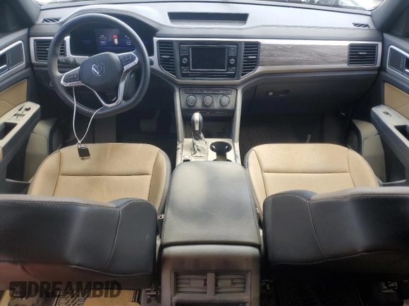 2022 Volkswagen Atlas SE with VIN 1V2DC2CA1NC200298, listed as a Copart auction lot 53239565 with 56,192 mi miles and Salvage title. Bid and sale history available at DreamBid. Image 8.