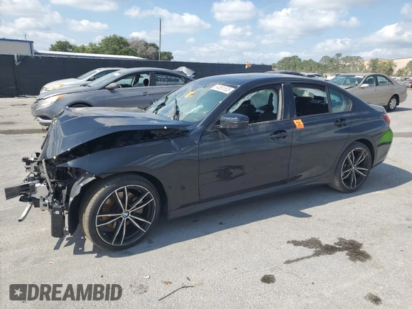 2022 BMW 3 Series 330i z VIN 3MW5R1J00N8C57198, wystawiony jako Copart lot #54891535 z przebiegiem Nie podano mil oraz Szkoda całkowita • Salvage title. Historia ofert i sprzedaży dostępna na DreamBid. Obrazek 1.