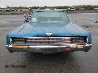 1968 Chrysler New Yorker z VIN CH3K8F117244, wystawiony jako Copart lot #51514955 z przebiegiem 95 618 mil mil oraz Tytuł czysty. Historia ofert i sprzedaży dostępna na DreamBid. Obrazek 6.