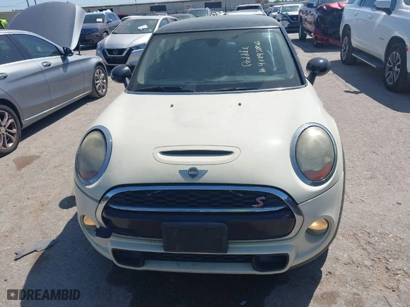 2015 MINI Cooper Hardtop S with VIN WMWXP7C50F2A34429, listed as a IAAI auction lot 41992816 with 160,316 mi miles. Bid and sale history available at carsss.com. Image 12.
