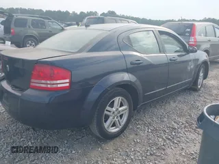 2008 Dodge Avenger SXT z VIN 1B3LC56K98N227150, wystawiony jako IAAI lot #42317814 z przebiegiem 187 048 mil mil oraz . Historia ofert i sprzedaży dostępna na DreamBid. Obrazek 4.