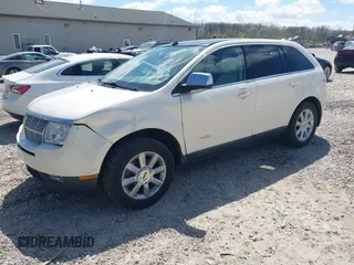 2007 Lincoln MKX with VIN 2LMDU88CX7BJ22585, listed as a IAAI auction lot 42061572 with 148,029 mi miles. Bid and sale history available at carsss.com. Image 2.