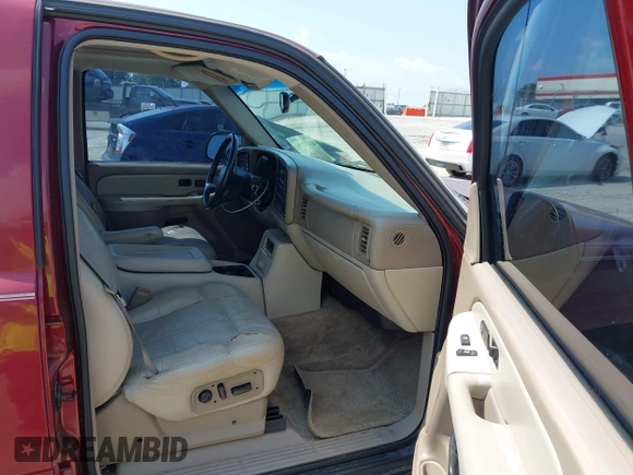 2001 Chevrolet Suburban LS with VIN 1GNFK16T01J221340, listed as a IAAI auction lot 42588266 with 296,259 mi miles and . Bid and sale history available at DreamBid. Image 5.