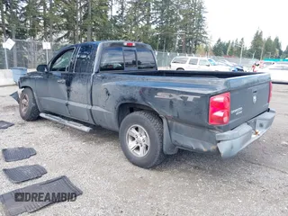 2008 Dodge Dakota с VIN 1D7HW32KX8S560888, выставлен на аукционе IAAI как лот 42025097 с пробегом 46 639 миль миль и . История ставок и продаж доступна на DreamBid. Изображение 3.