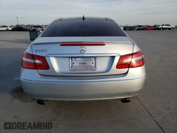2013 Mercedes-Benz E 350 with VIN WDDKJ5KB8DF221064, listed as a Copart auction lot 50376125 with 135,503 mi miles and Salvage title. Bid and sale history available at DreamBid. Image 6.