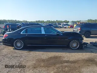 2018 Mercedes-Benz S 560 Maybach with VIN WDDUX8GB8JA350500, listed as a IAAI auction lot 41935111 with 92,181 mi miles and . Bid and sale history available at DreamBid. Image 13.