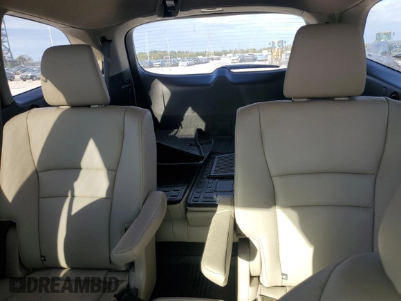 2022 Honda Pilot Touring 7-Passenger with VIN 5FNYF5H65NB011768, listed as a Copart auction lot 74134503 with 27,517 mi miles and Salvage title. Bid and sale history available at DreamBid. Image 10.