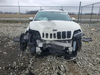 2019 Jeep Cherokee Altitude with VIN 1C4PJMLX6KD404671, listed as a Copart auction lot 50501945 with Not Provided miles and Salvage Title. Bid and sale history available at DreamBid. Image 5.