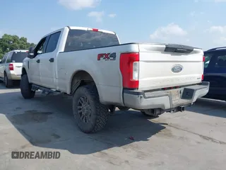2018 Ford F-250 XL с VIN 1FT7W2B67JEC61723, выставлен на аукционе IAAI как лот 42044635 с пробегом 249 979 миль миль и . История ставок и продаж доступна на DreamBid. Изображение 3.