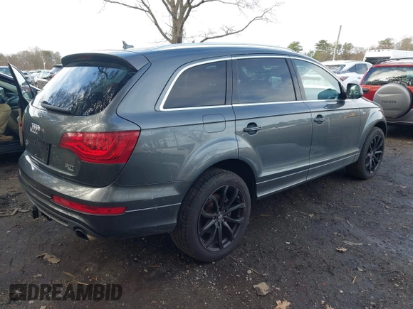 2015 Audi Q7 3.0T S line Prestige with VIN WA1DGAFE7FD023762, listed as a IAAI auction lot 42027169 with 110,744 mi miles. Bid and sale history available at carsss.com. Image 4.