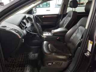 2011 Audi Q7 S line with VIN WA1DGAFE7BD008575, listed as a Copart auction lot 76127064 with 282,747 mi miles and Salvage title. Bid and sale history available at DreamBid. Image 7.