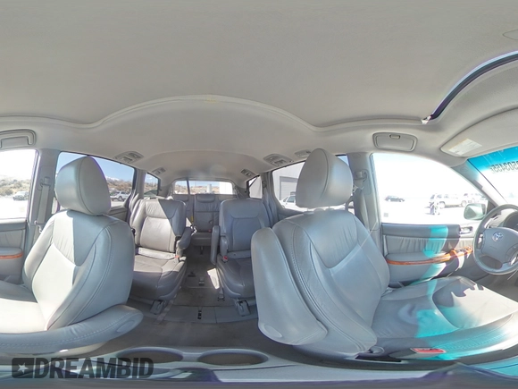 2010 Toyota Sienna XLE z VIN 5TDDK4CC8AS033268, wystawiony jako Copart lot #48503455 z przebiegiem 134 959 mil mil oraz Szkoda całkowita • Salvage title. Historia ofert i sprzedaży dostępna na DreamBid. Obrazek 13.