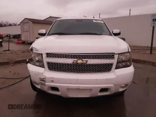 2009 Chevrolet Suburban LTZ with VIN 1GNFC36019J122990, listed as a Copart auction lot 79067174 with 167,632 mi miles and Salvage title. Bid and sale history available at DreamBid. Image 5.
