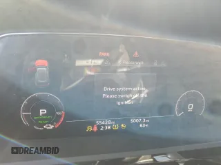 2021 Audi e-tron Prestige z VIN WA1VAAGE3MB020015, wystawiony jako Copart lot #48667165 z przebiegiem 55 428 mil mil oraz Szkody całkowita. Historia ofert i sprzedaży dostępna na DreamBid. Obrazek 9.