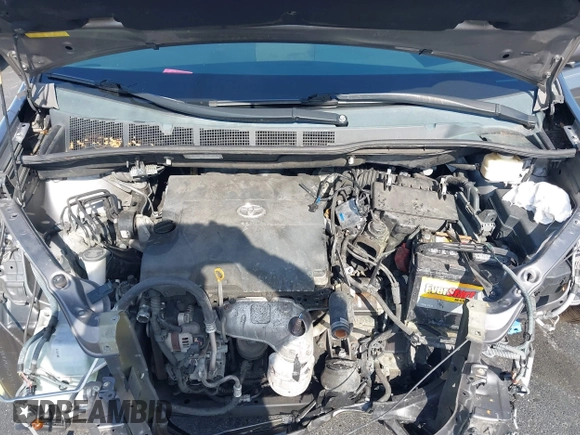 2011 Toyota Sienna XLE AAS with VIN 5TDYK3DC9BS117594, listed as a IAAI auction lot 42553026 with 156,808 mi miles and . Bid and sale history available at DreamBid. Image 10.