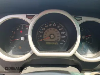 2005 Toyota 4Runner SR5 z VIN JTEZU14R350046659, wystawiony jako Copart lot #61678825 z przebiegiem 256 775 mil mil oraz Czysty tytuł • Clean title. Historia ofert i sprzedaży dostępna na DreamBid. Obrazek 9.