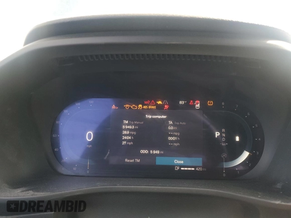 2025 Volvo XC40 Core Bright Theme z VIN YV4L12UJ4S2520540, wystawiony jako Copart lot #60871675 z przebiegiem 5 949 mil mil oraz Szkoda całkowita • Salvage title. Historia ofert i sprzedaży dostępna na DreamBid. Obrazek 9.